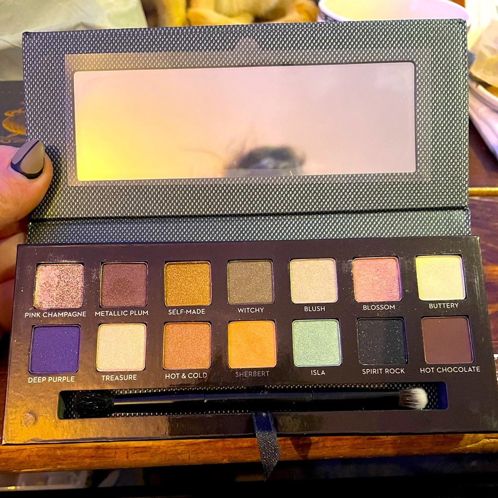 Anastasia Beverly Hills Self-Made Eyeshadow Palette